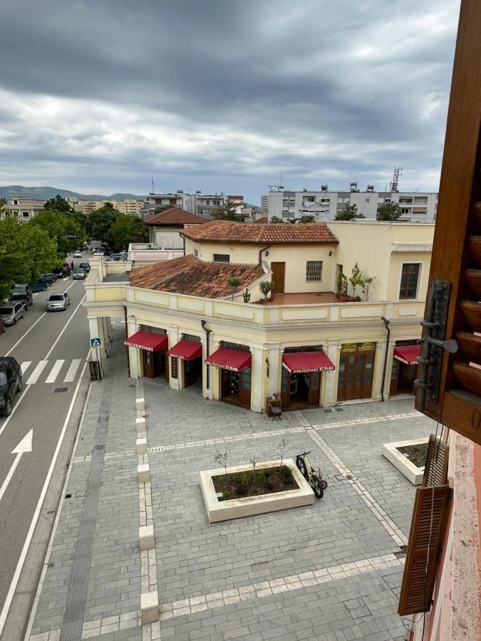 Central Charm Apartments Влёра Экстерьер фото