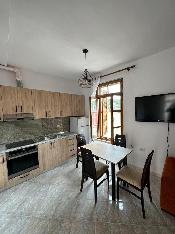 Central Charm Apartments Влёра Экстерьер фото