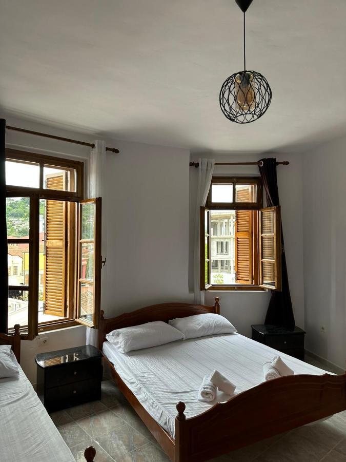 Central Charm Apartments Влёра Экстерьер фото