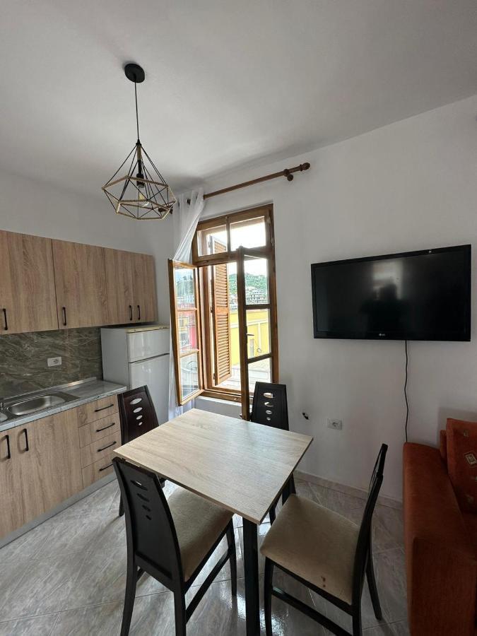 Central Charm Apartments Влёра Экстерьер фото