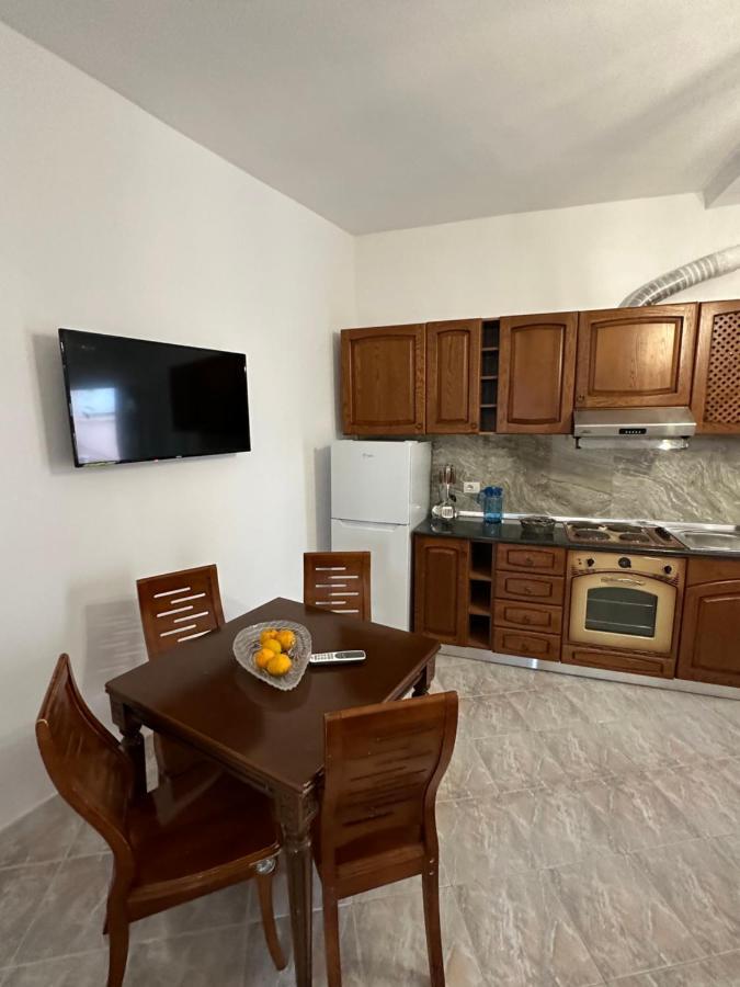 Central Charm Apartments Влёра Экстерьер фото